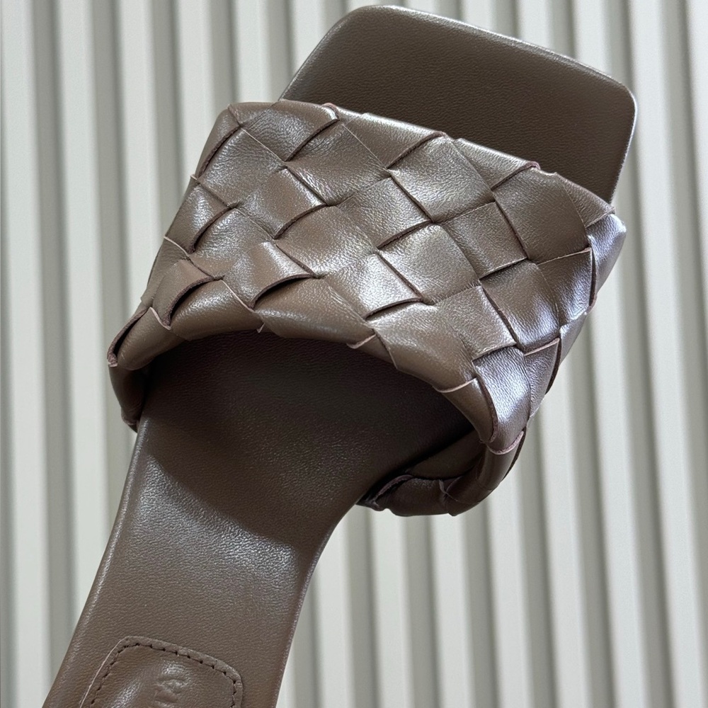 Bottega Veneta sandals - Picture 5 of 6